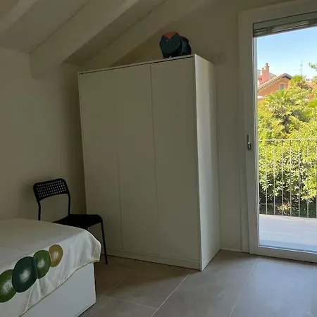 Casetta Con Giardino A Ferienhaus Maccagno
